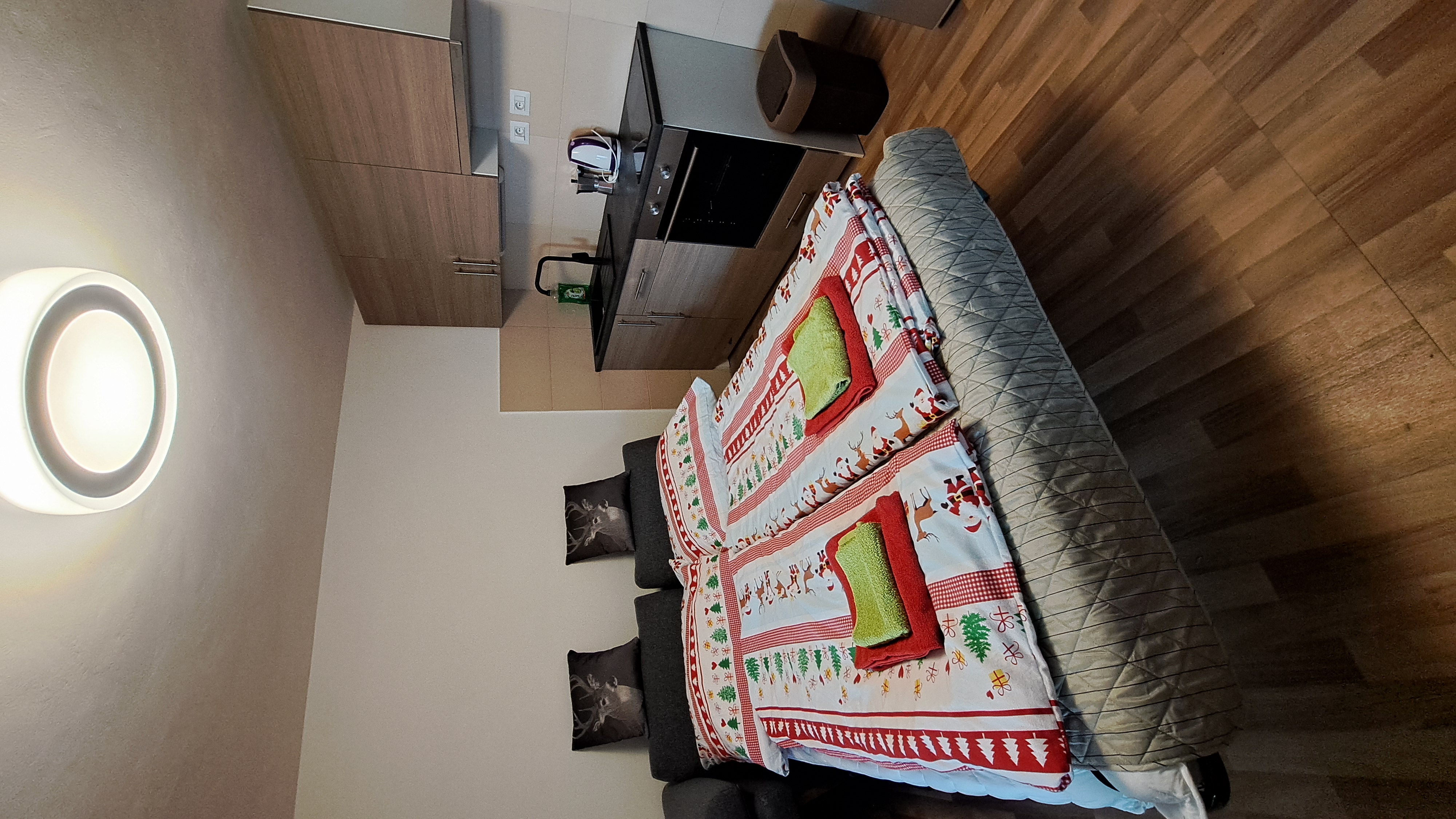 301-spani na sedacce